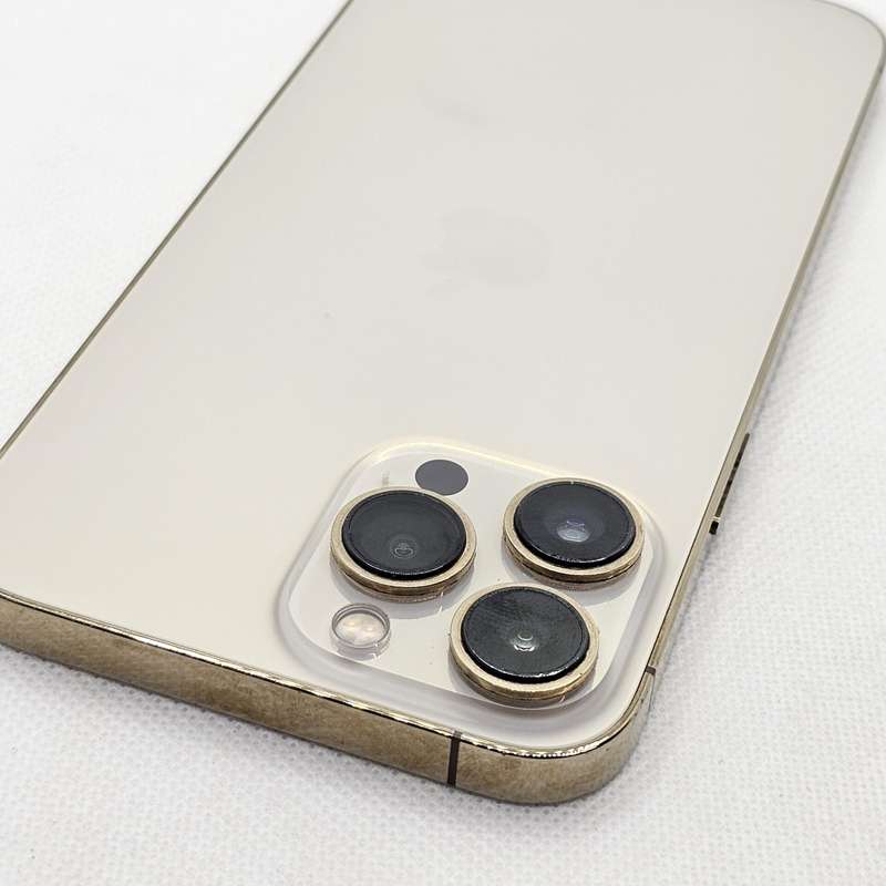 iPhone 13 Pro Max 256GB Gold (12 Month Warranty) + Cover And Screen Protector Bundle Value: R400