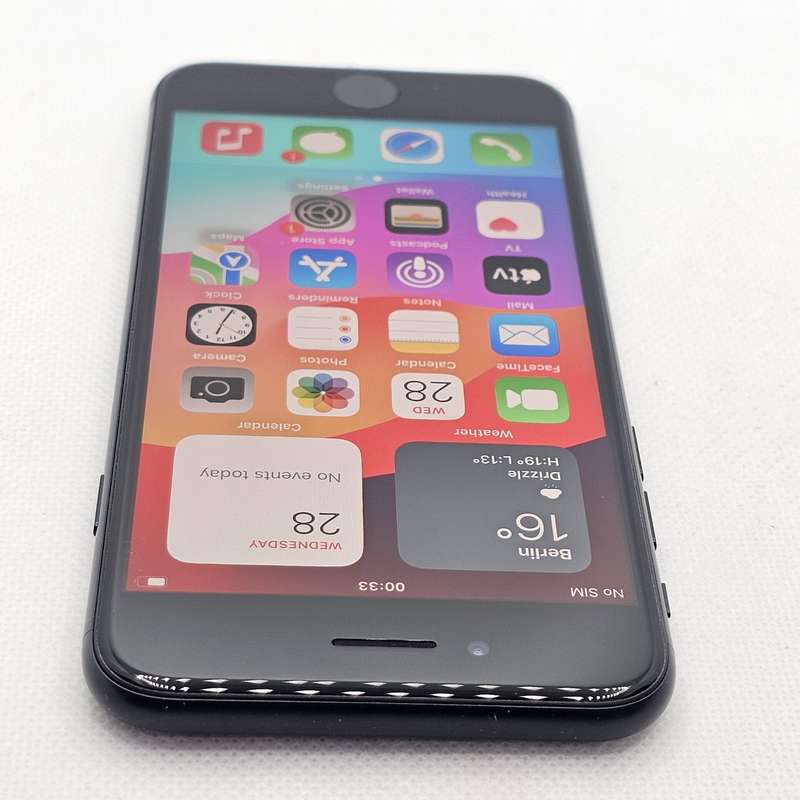 iPhone SE 2022 128GB Midnight (3 Month Warranty)
