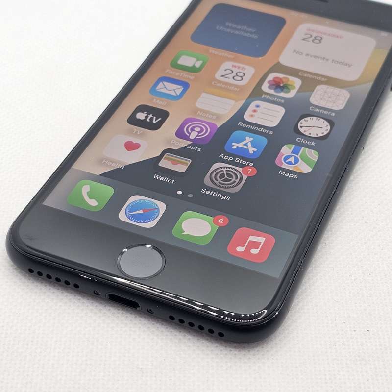 iPhone SE 2020 64GB Black (3 Month Warranty)