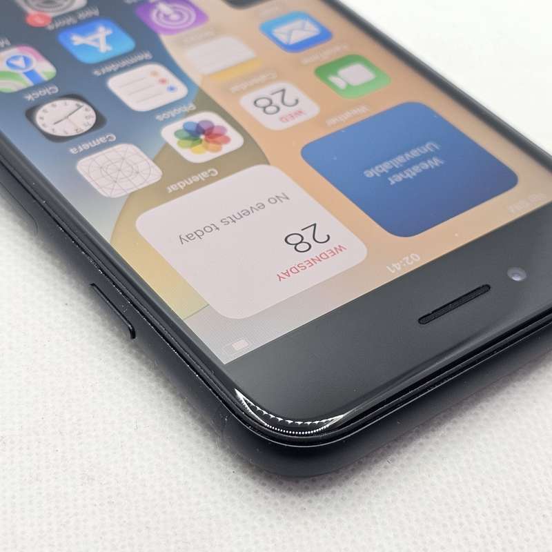 iPhone SE 2020 64GB Black (3 Month Warranty)