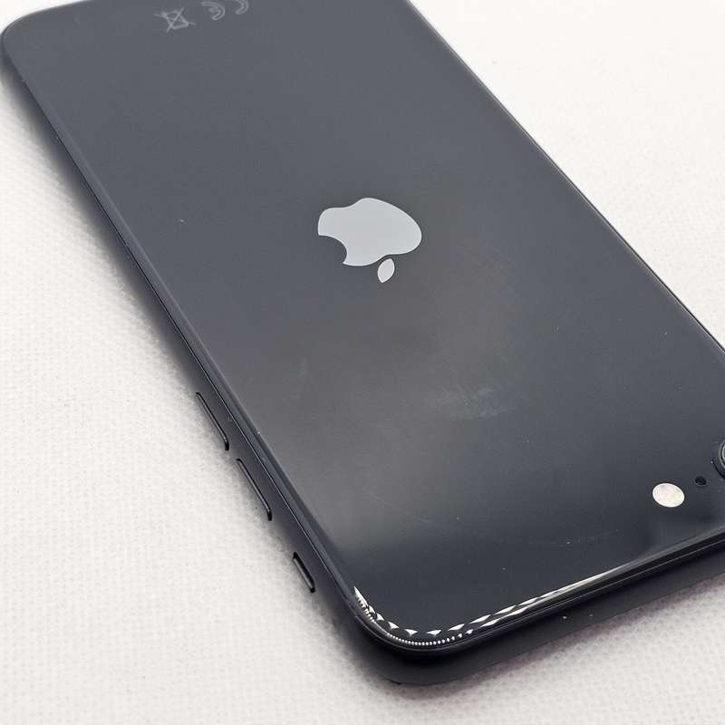 iPhone SE 2020 64GB Black (3 Month Warranty)