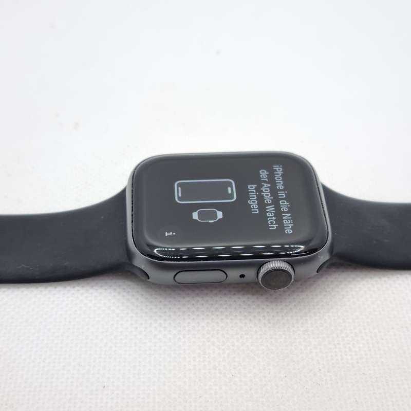 Apple Watch Series 4 44mm GPS Only Silver (3 Month Warranty)