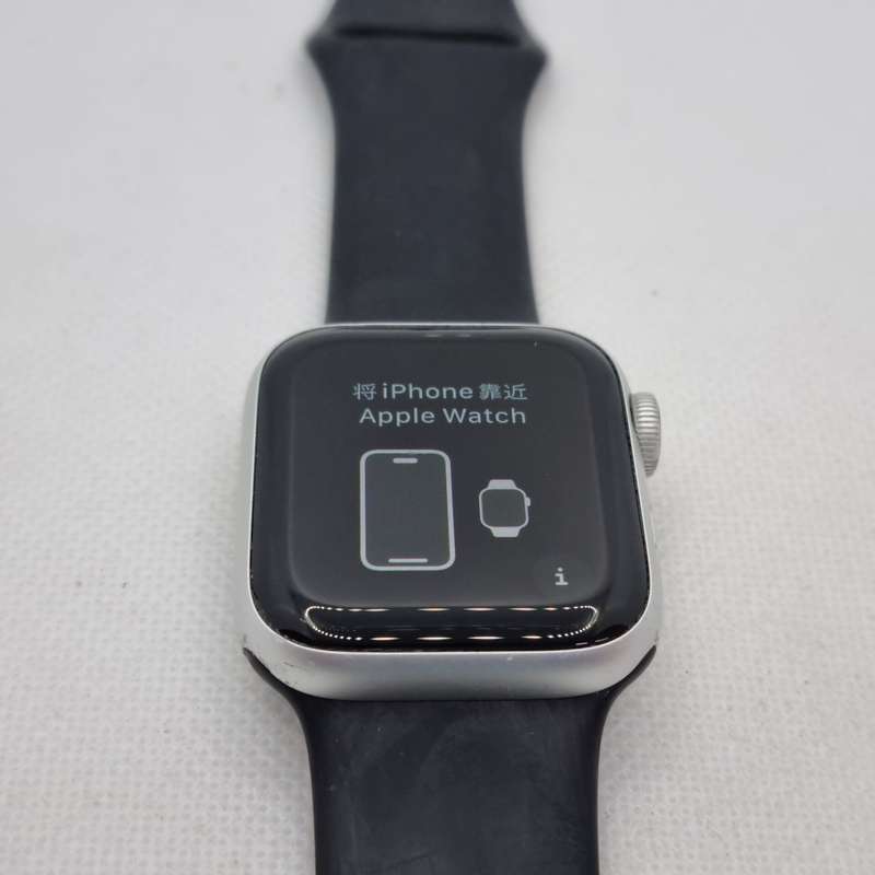 Apple Watch Series 4 Nike Plus 40mm GPS Only Silver (3 Month Warranty) - With Black Straps