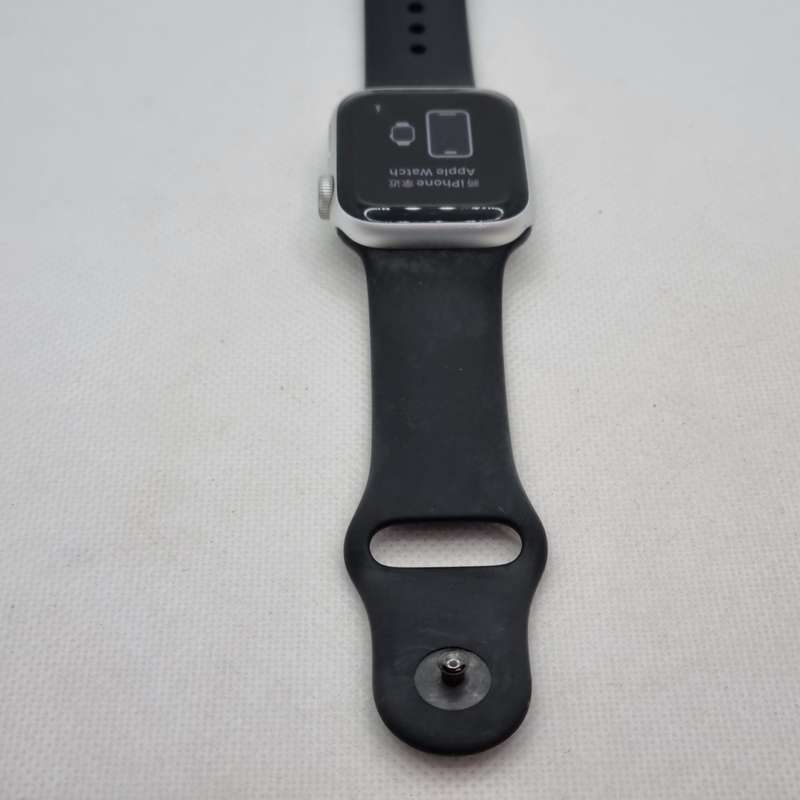 Apple Watch Series 4 Nike Plus 40mm GPS Only Silver (3 Month Warranty) - With Black Straps