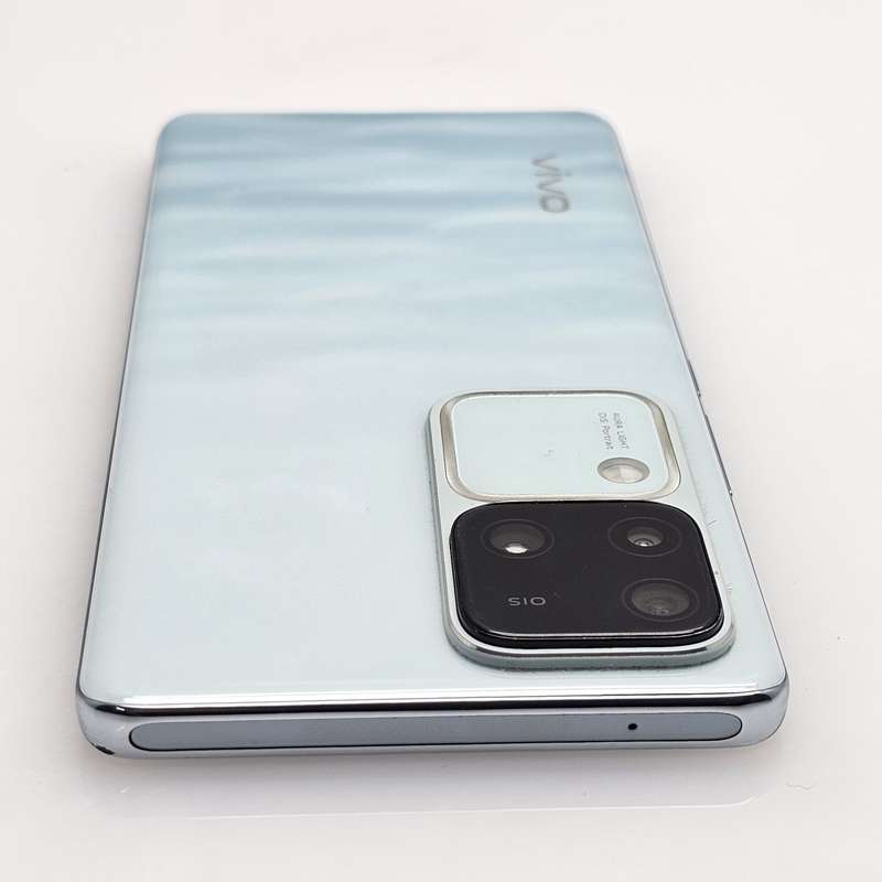 Vivo V30 512GB Dual Sim Aqua (6 Month Warranty) - Mint Condition