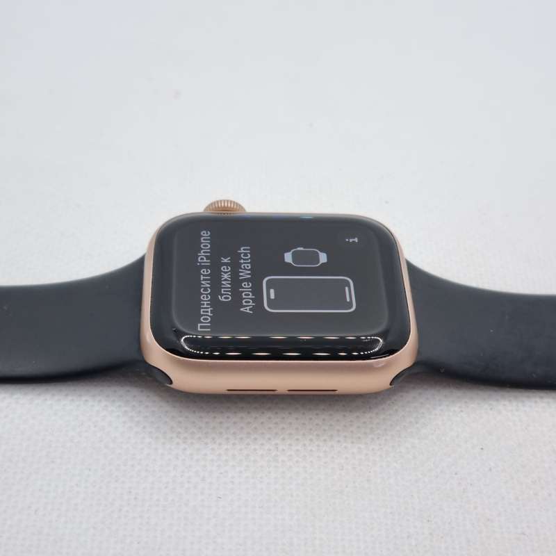 Apple Watch Series 4 40mm GPS Only Rose Gold (3 Month Warranty) - With Black Straps
