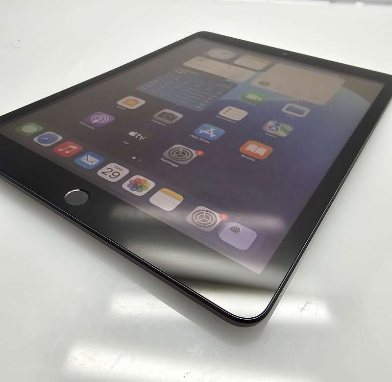 iPad 10.2 9th Gen (WiFi Only) 64GB Dim Backlight Space Grey (3 Month Warranty)