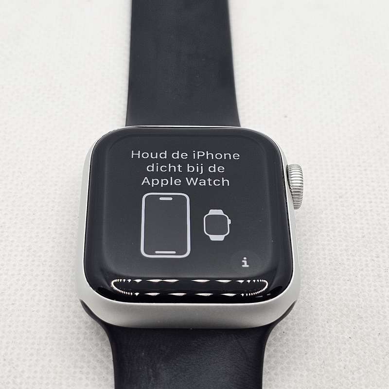 Apple Watch SE 1st Gen 40mm GPS Only Silver (3 Month Warranty)  With Black Straps