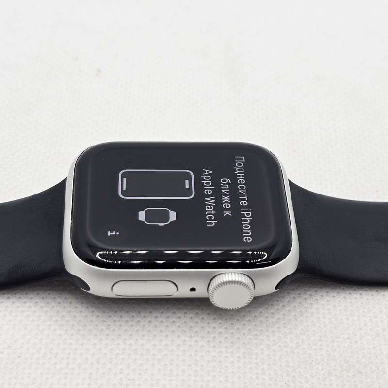 Apple Watch SE 1st Gen 40mm GPS Only Silver (3 Month Warranty)  With Black Straps