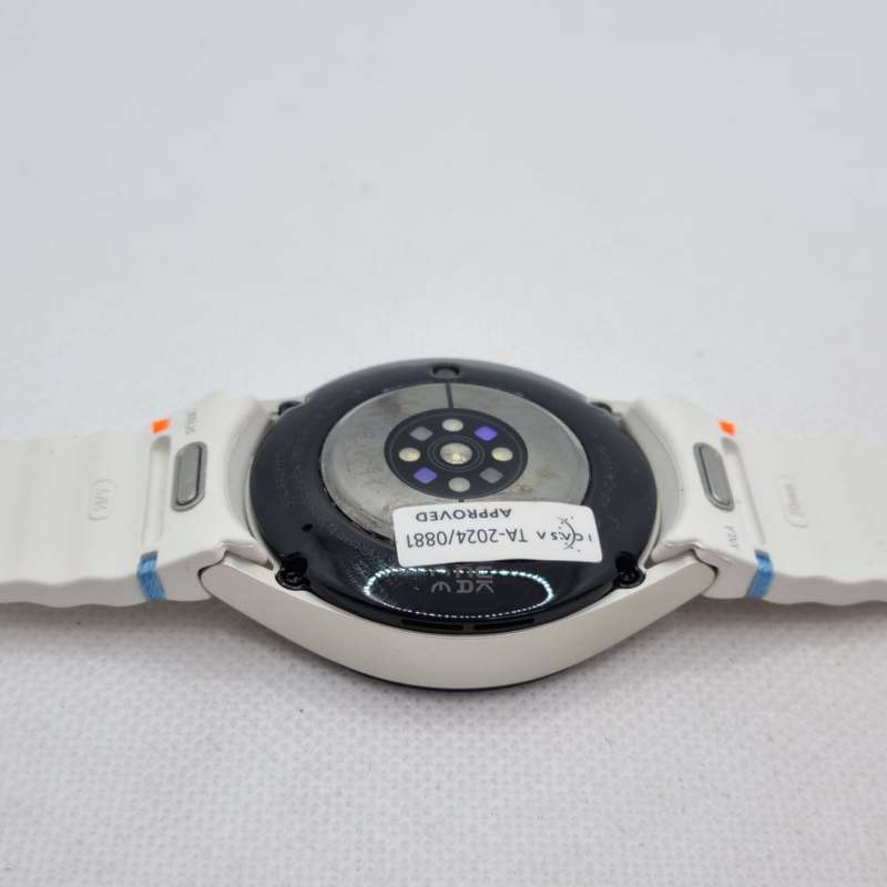 Samsung Galaxy Watch 7 40mm GPS Only Cream (3 Month Warranty) - Mint Condition