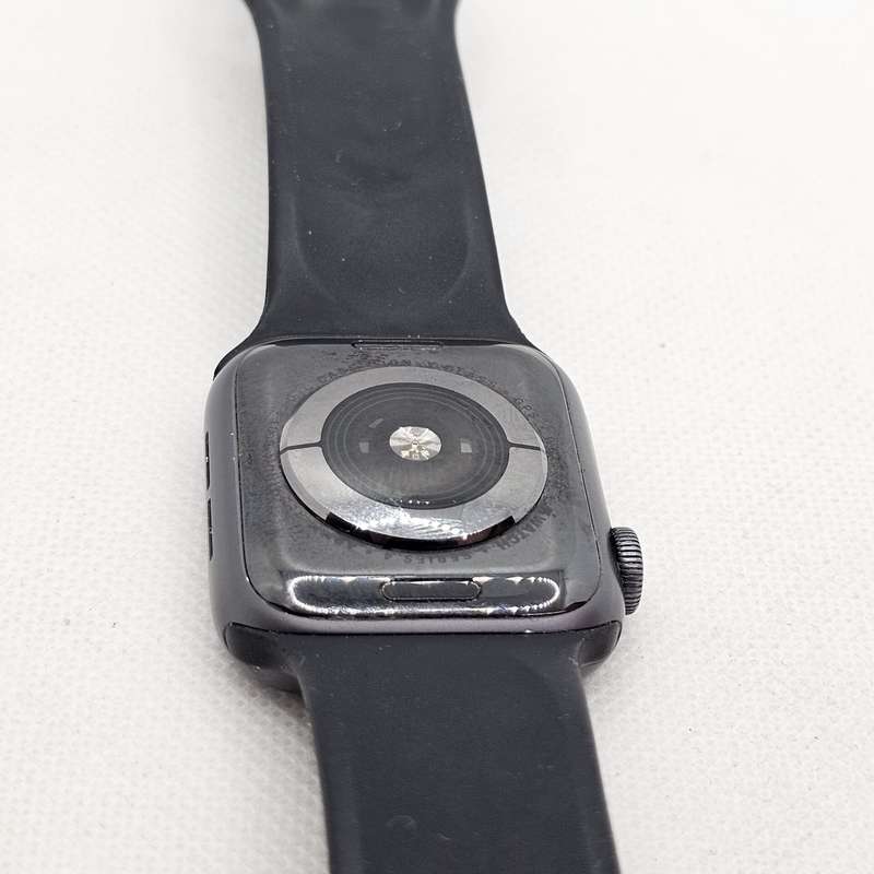 Apple Watch Series 4 40mm GPS Only Space Gray (3 Month Warranty)