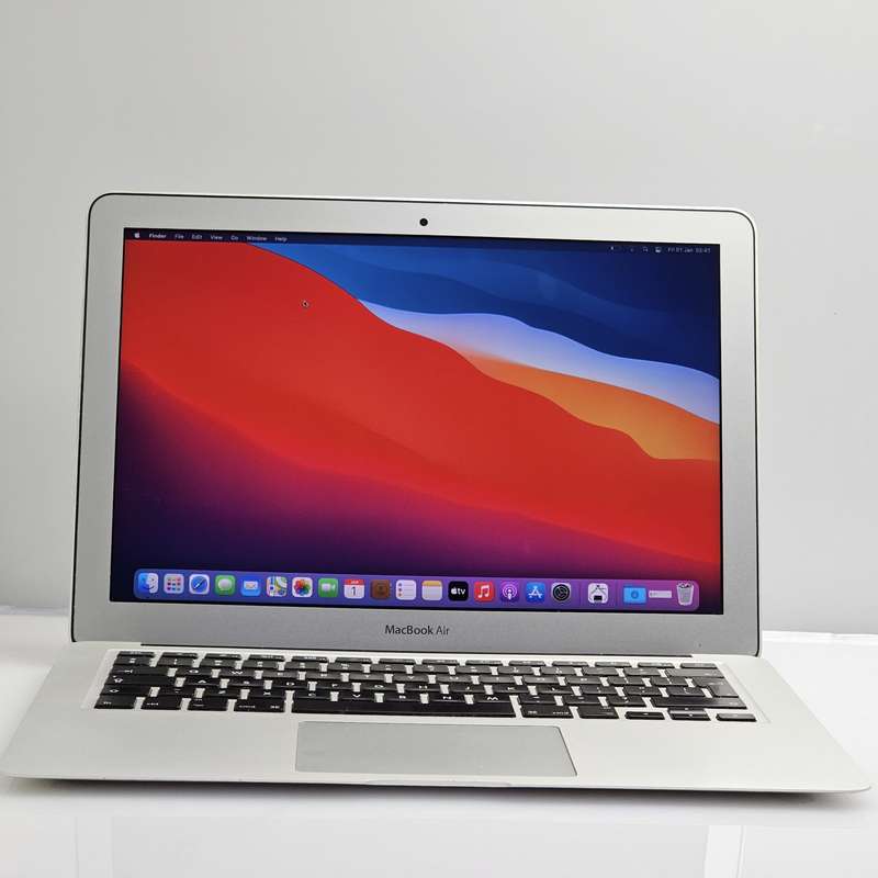 MacBook Air Core i5 13-Inch 1.6 GHz (Mid-2011) 8GB RAM 128GB SSD Faulty Battery And Bright ...
