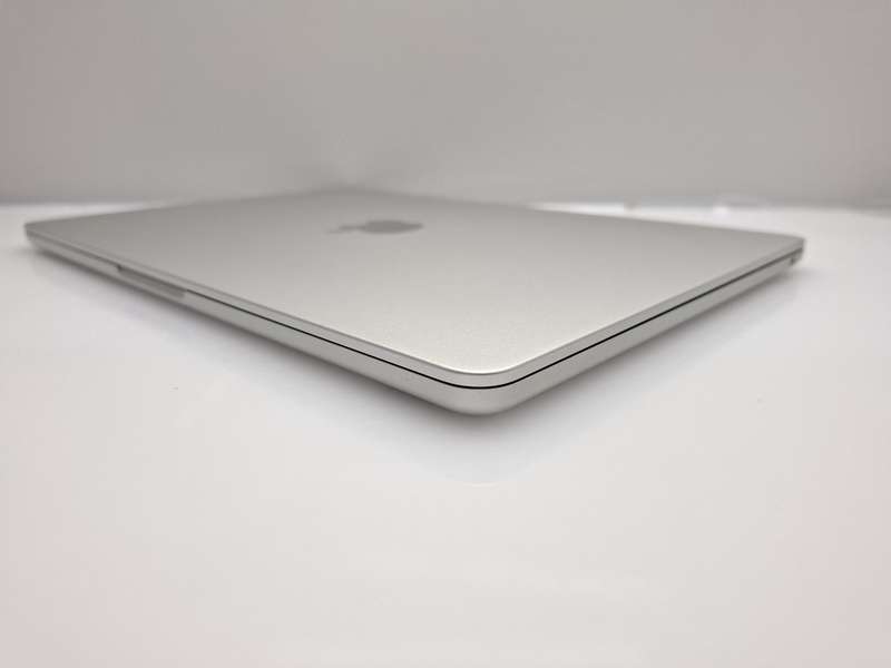 MacBook Air "M2" 8CPU/8GPU (2022) 3-Inch 8GB RAM 256GB SSD Silver (12 Month Warranty)