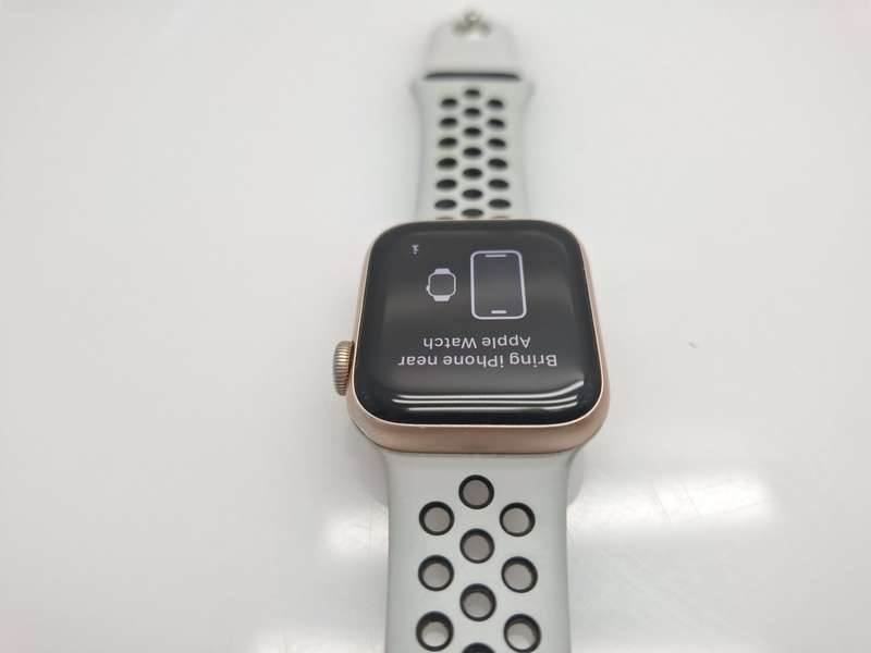 Apple Watch Series 4 40mm GPS Only Rose Gold (3 Month Warranty) - With White Nike Straps