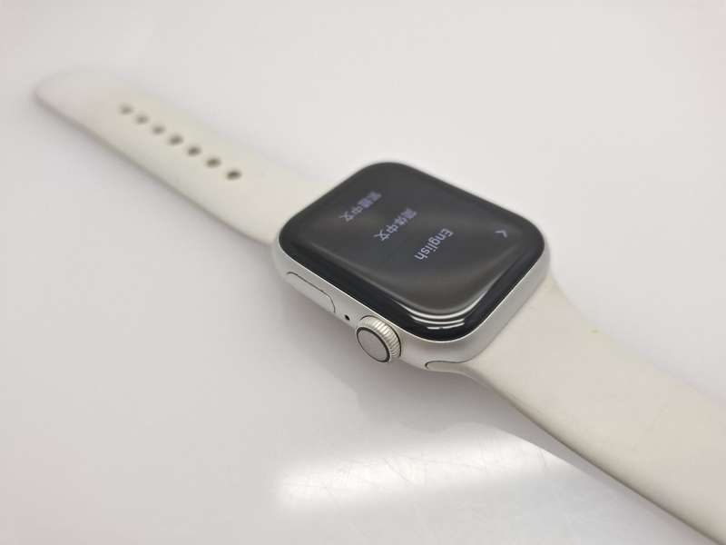 Apple Watch Series 4 40mm GPS Only Silver (3 Month Warranty)