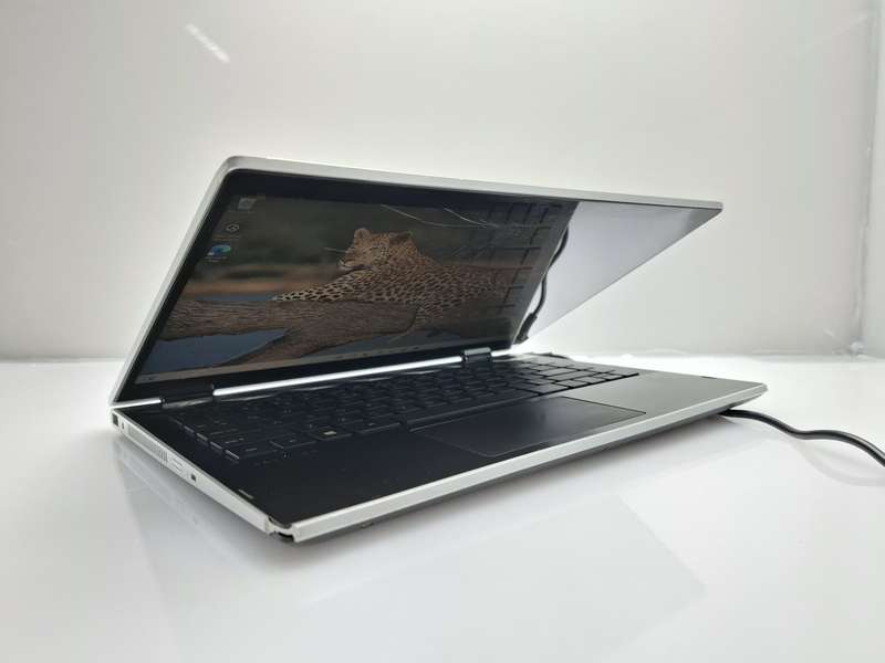 HP Pavilion x360 Convertible 14-cd0002ni "Core i5" 2.5GHz 8GB RAM 512GB SSD | Cracked Screen + No...