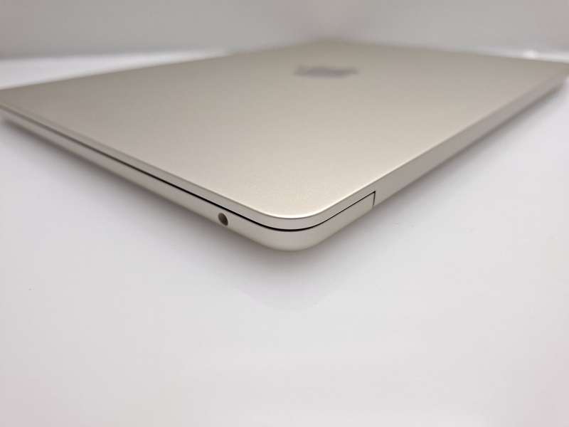 MacBook Air 13-Inch "M3" 8 CPU/ 10 GPU (2024) 8GB RAM 512GB SSD Starlight (12 Month Warranty)