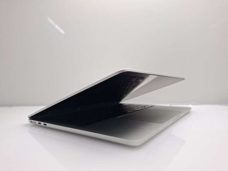 MacBook Air "M2" 8CPU/8GPU (2022) 3-Inch 8GB RAM 256GB SSD Silver (12 Month Warranty)