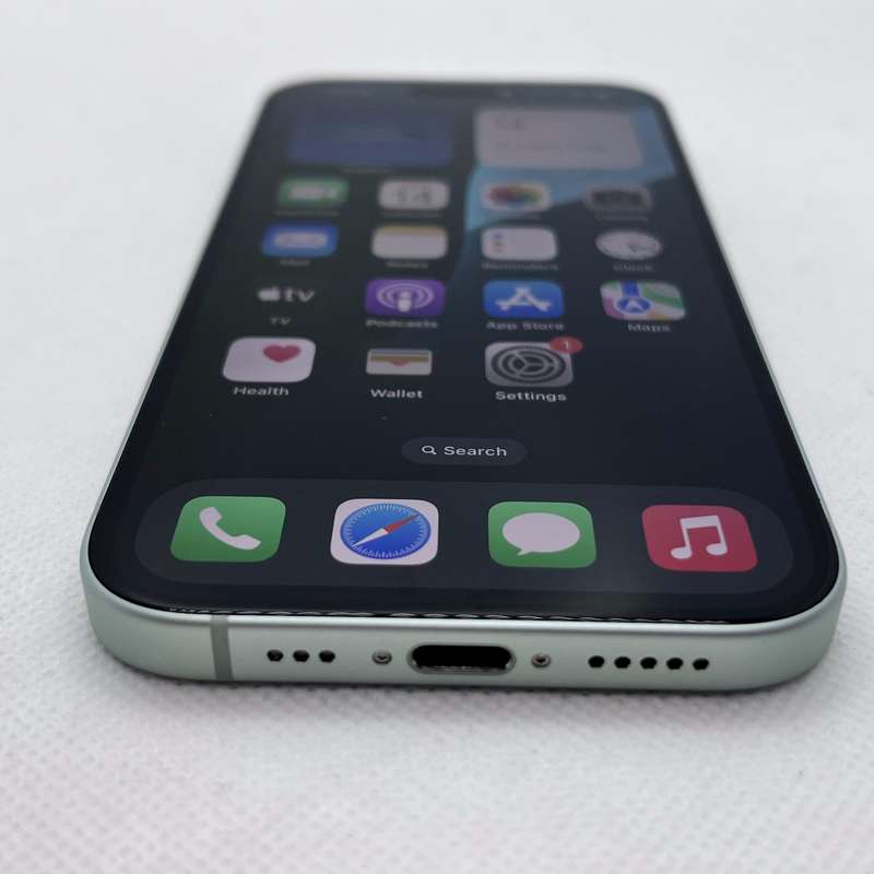 iPhone 15 128GB Green (12 Month Warranty) - Mint Condition