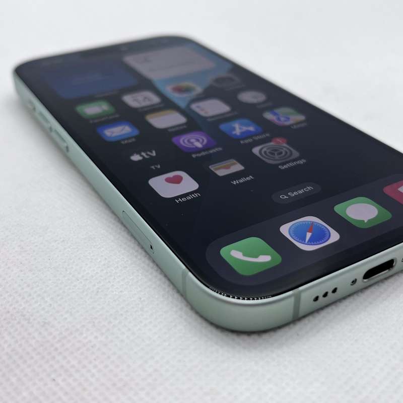 iPhone 15 128GB Green (12 Month Warranty) - Mint Condition
