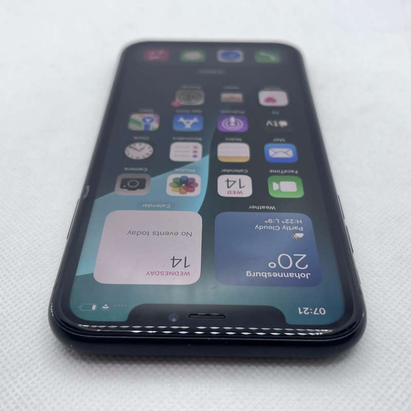 iPhone XR 128GB Dark Spot Black