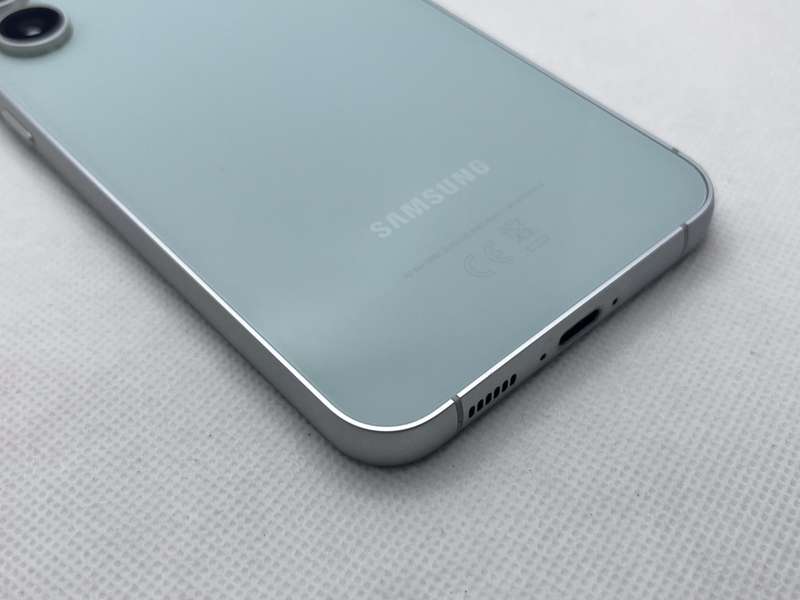 Samsun Galaxy S23 FE 256GB Mint (12 Month Warranty)