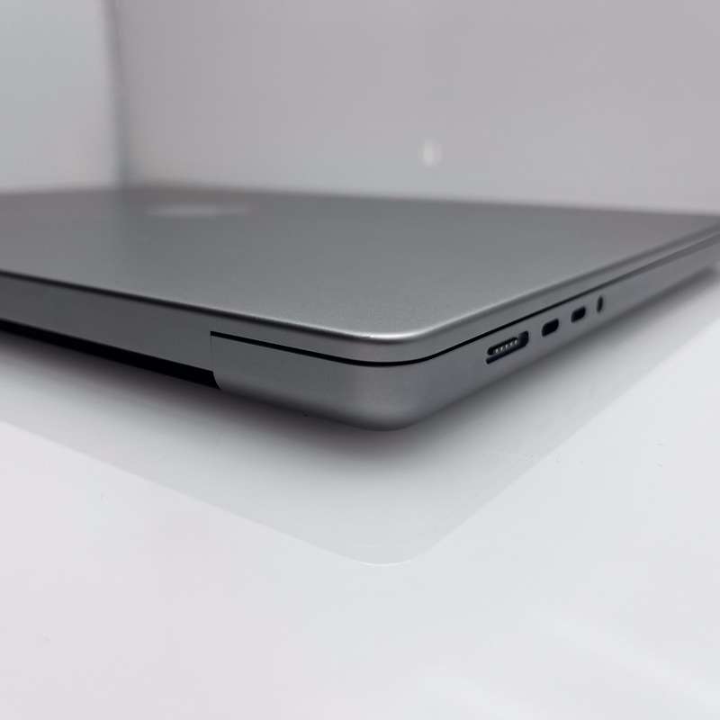 MacBook Pro "M2 Pro" 12CPU/19GPU 16-Inch 16GB RAM 512GB SSD Silver (12 Month Warranty)