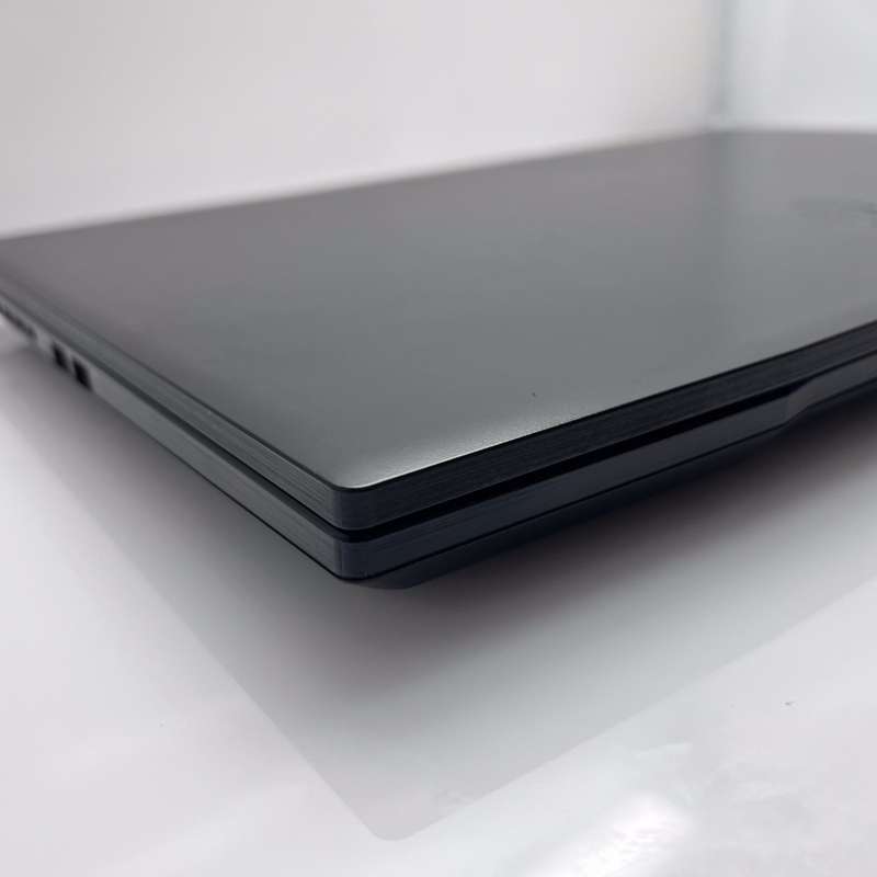 MSI Katana GF76 12UE "Core i7" 16GB RAM 1TB NYME SSD Black
