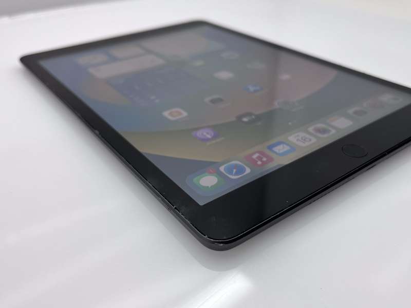 iPad 10.2" 7th Gen 128GB (Wifi/Cellular) No Face ID Space Gray