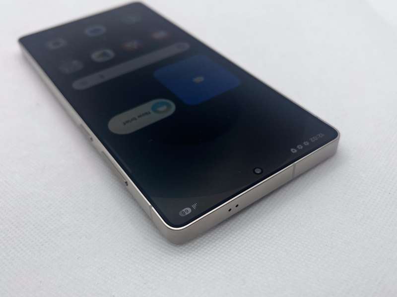 Samsung Galaxy S25 Ultra 256GB Silver (12 Month Warranty) - Mint Condition