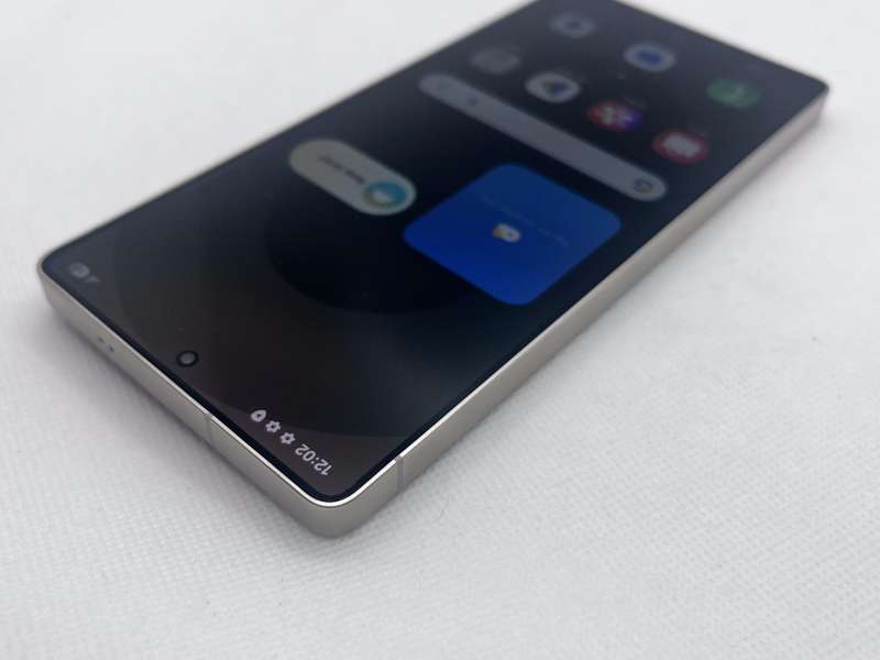 Samsung Galaxy S25 Ultra 256GB Silver (12 Month Warranty) - Mint Condition