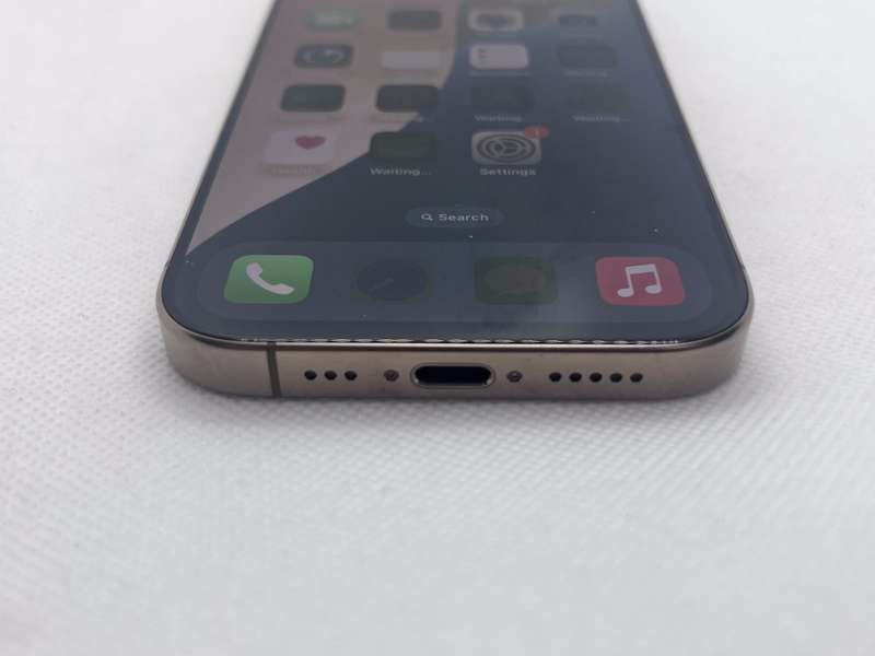 iPhone 16 Pro 256GB Gold (12 Month Warranty) - Mint Condition