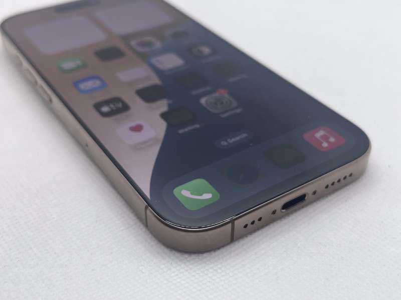 iPhone 16 Pro 256GB Gold (12 Month Warranty) - Mint Condition