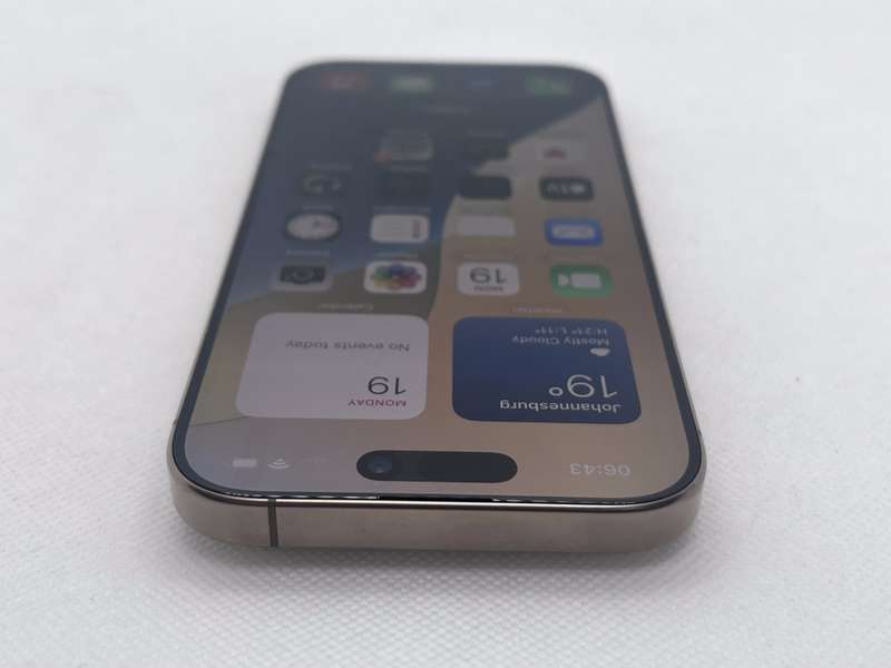 iPhone 16 Pro 256GB Gold (12 Month Warranty) - Mint Condition