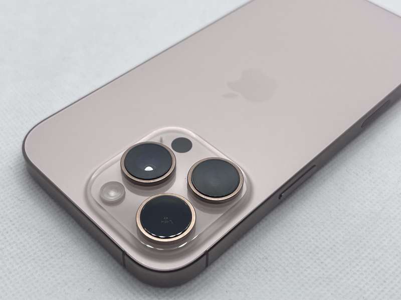 iPhone 16 Pro 256GB Gold (12 Month Warranty) - Mint Condition