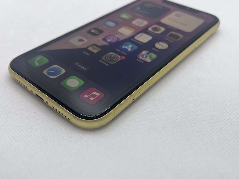 iPhone 11 64GB Yellow (6 Month Warranty)