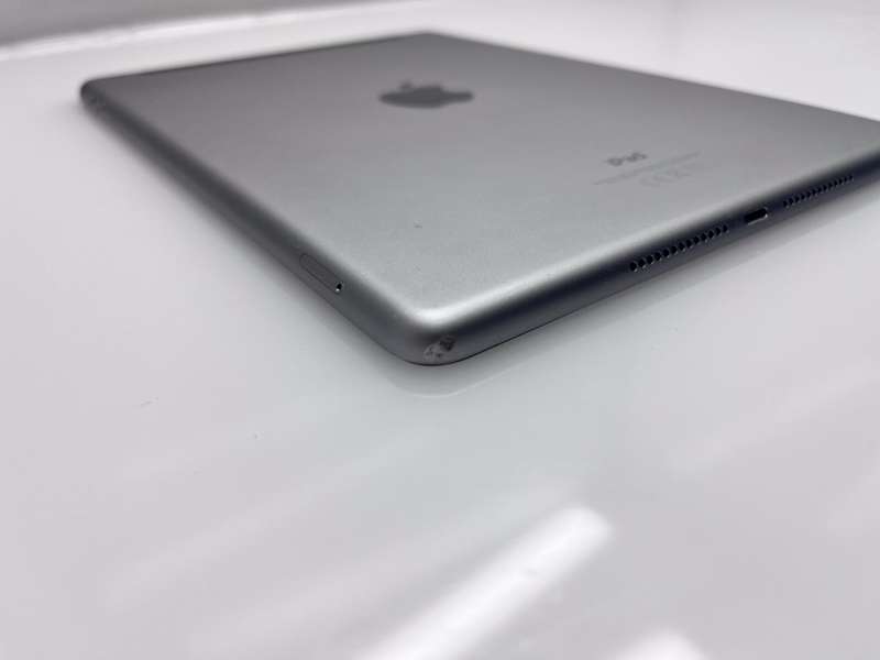 iPad 9.7" 6th Gen 32GB (Wifi/Cellular) No Touch ID Space Grey (3 Month Warranty)