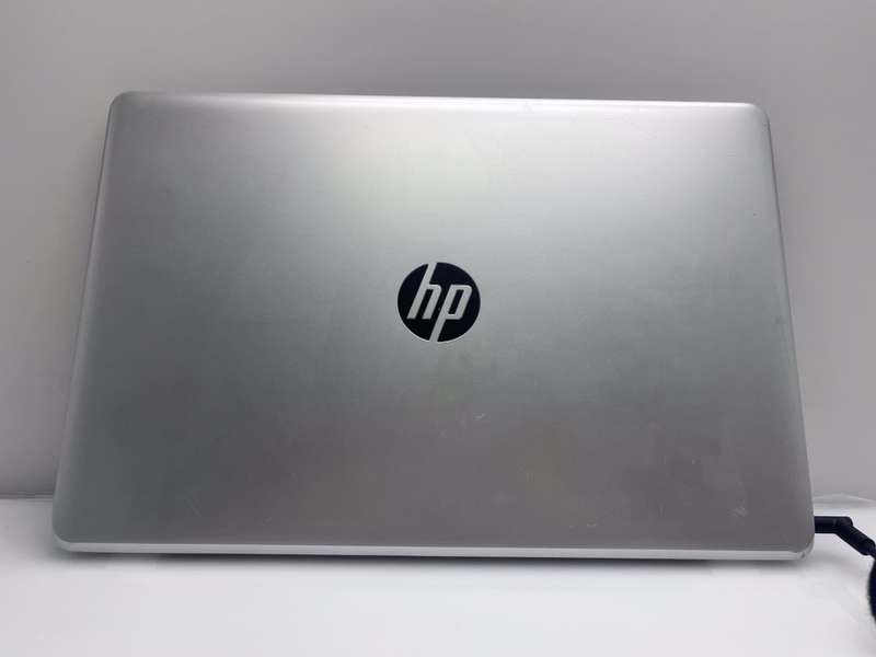 HP 15-bs105ni "Core i5" 8th Gen 8GB RAM 256GB Sata SSD Faulty Battery Silver
