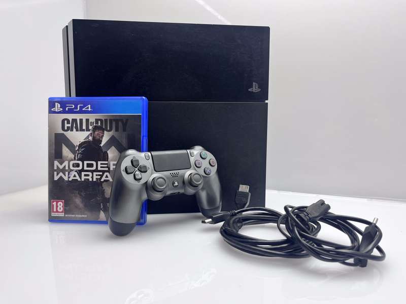 Playstation 4 1TB SSD Black + HDMI Cable + Power Cable + 1 Controller + 1 Game