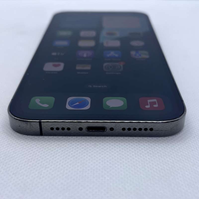 iPhone 13 Pro Max 256GB Graphite (12 Month Warranty) + Cover + Screen Protector Bundle Value R400