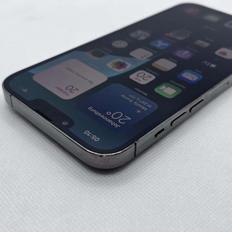 iPhone 13 Pro Max 256GB Graphite (12 Month Warranty) + Cover + Screen Protector Bundle Value R400