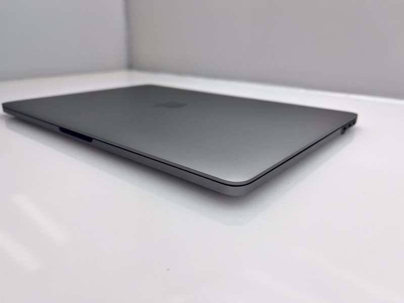 Macbook Pro 13-inch Core i5" (2017) 8GB RAM 512GB SSD Space Grey (6 Month Warranty)