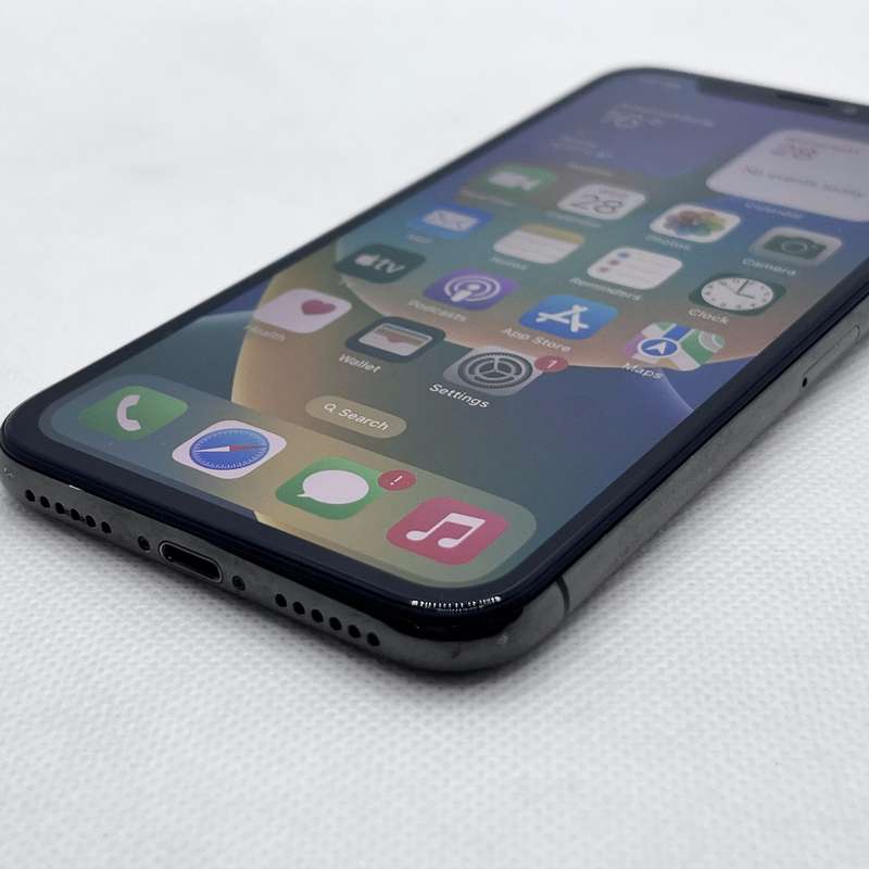 iPhone X 256GB Black LCD Lines (3 Month Warranty)