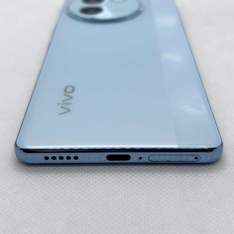 Vivo V30e 256GB Green (3 Month Warranty)- Mint Condition