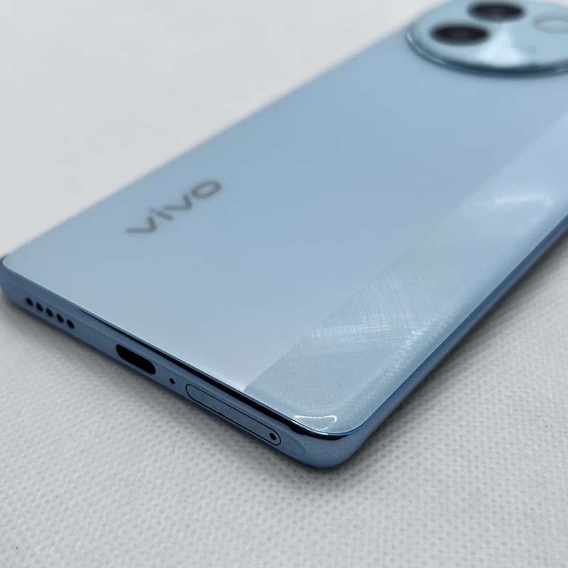 Vivo V30e 256GB Green (3 Month Warranty)- Mint Condition
