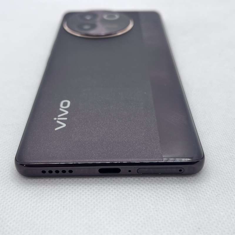 Vivo V30e 256GB Brown (3 Month Warranty)- Mint Condition