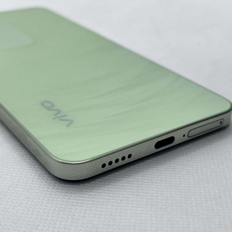 Vivo Y100 256GB Breeze Green (3 Month Warranty)- Mint Condition
