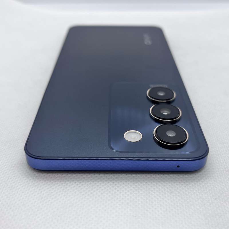 Vivo Y100 256GB Crystal Black (3 Month Warranty)- Mint Condition