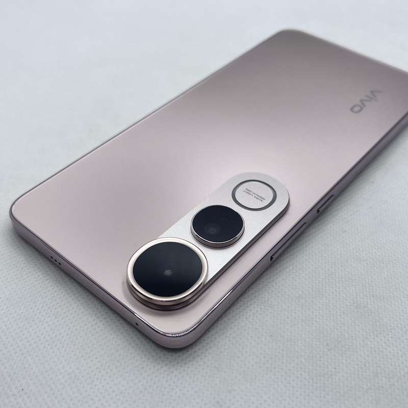 Vivo V50 Lite 256GB Gold (12 Month Warranty)