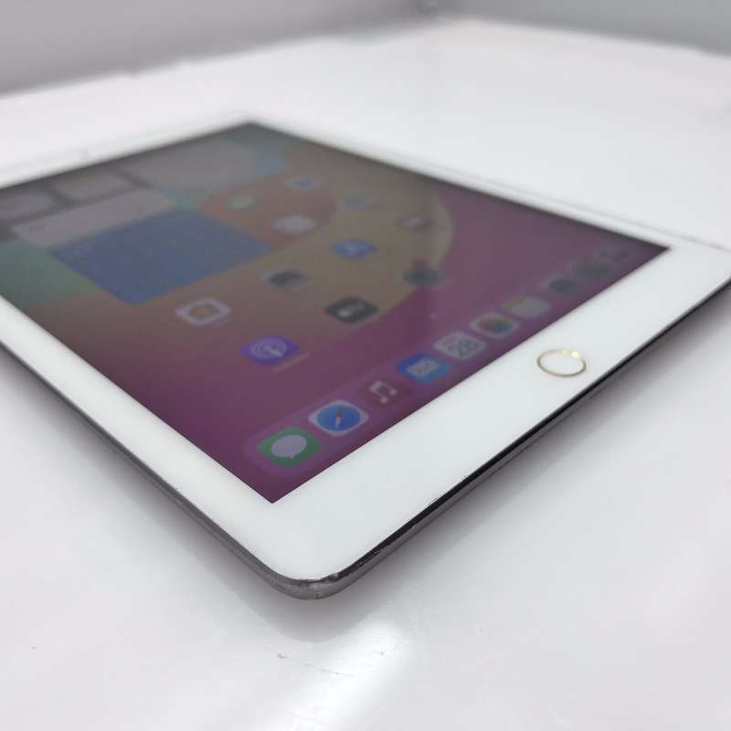 iPad 9.7" 6th Gen (Wifi/ Cellular) 128GB No Touch ID Space Grey